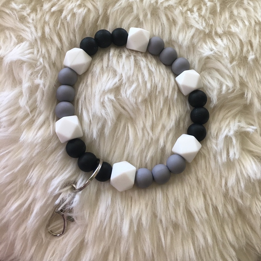 Silicone wristlet